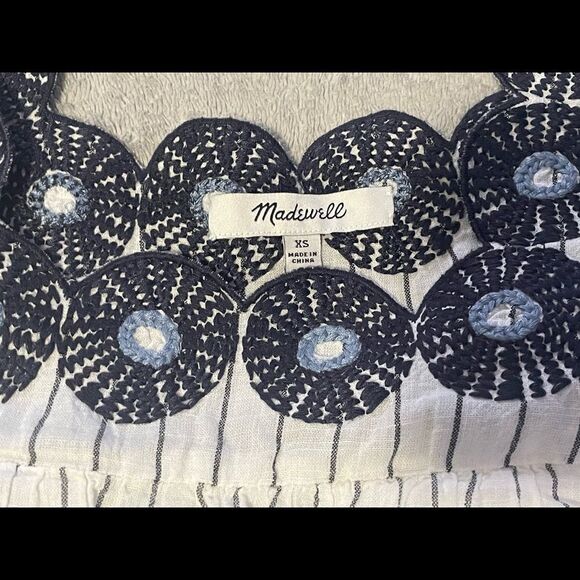 MADEWELL embroidered butterfly dress size xs fits bigger EUC - Picture 3 of 6